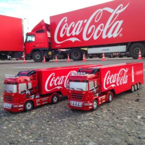 Гонки на радиоуправляемых фурах в аренду на Чемпионате водительского мастерства Coca-Cola